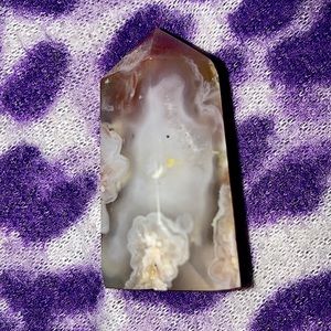 Rose Flower Agate Tower